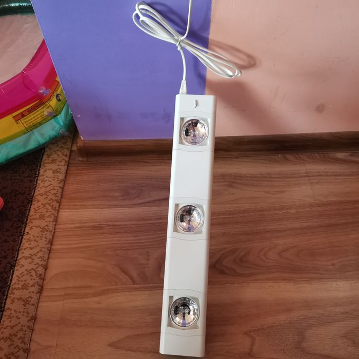 Лампа с халогени крушки