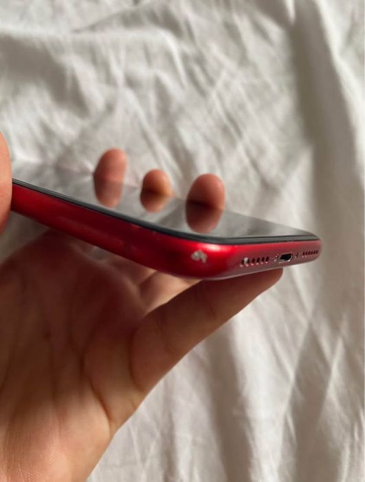 iPhone XR 64Gb Rosu