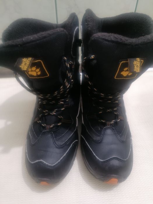 Bocanci pentru drumeții alpine