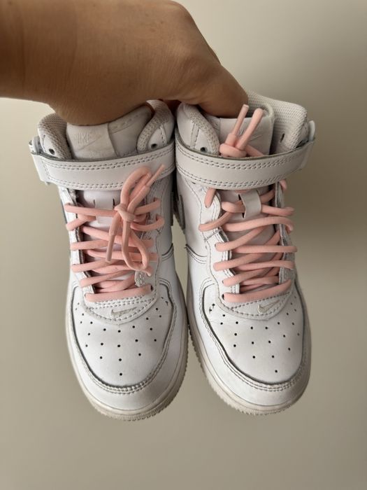 Продам кроссовки nike оригинал унисекс