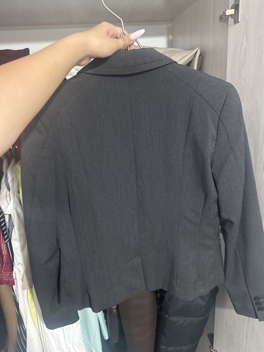 Продаю пиджак H&M