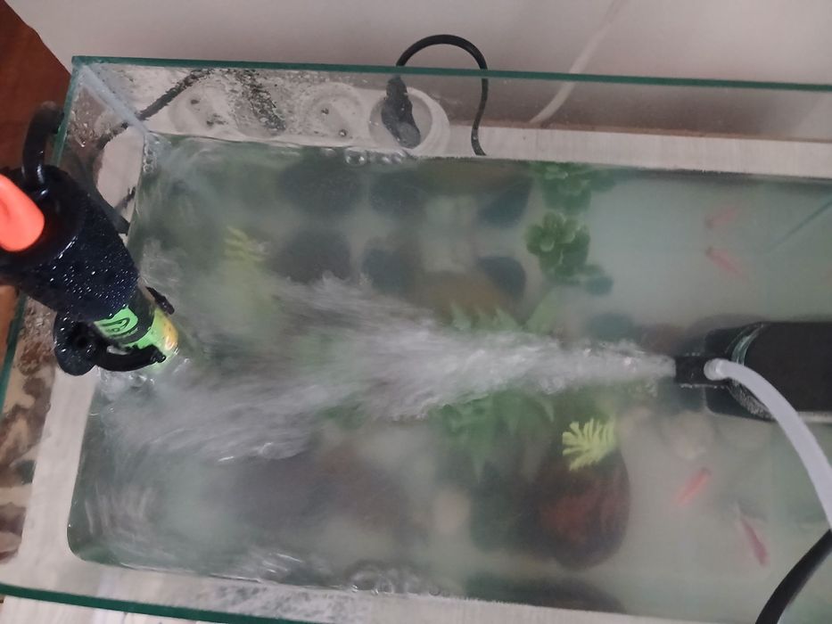 Продав новый Аквариум в комплекте плюс рыбы