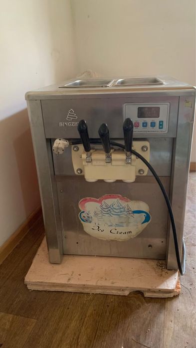 Мороженое аппарат фризер