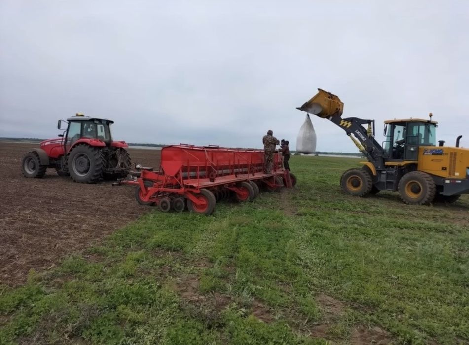 Сеялка сзт продам