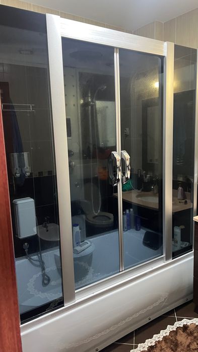 Cabină de duș cu hidromasaj