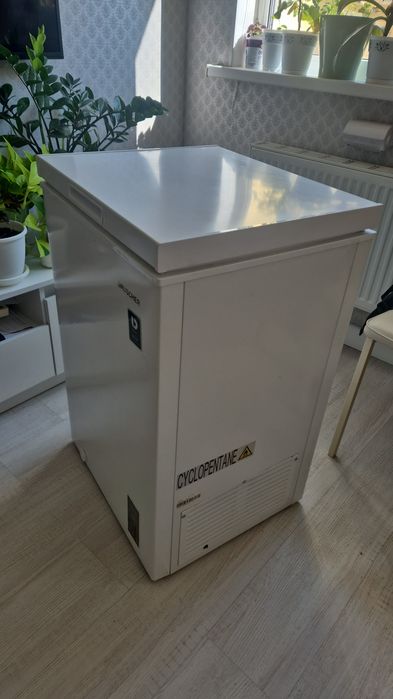 Моророзильник почти новый