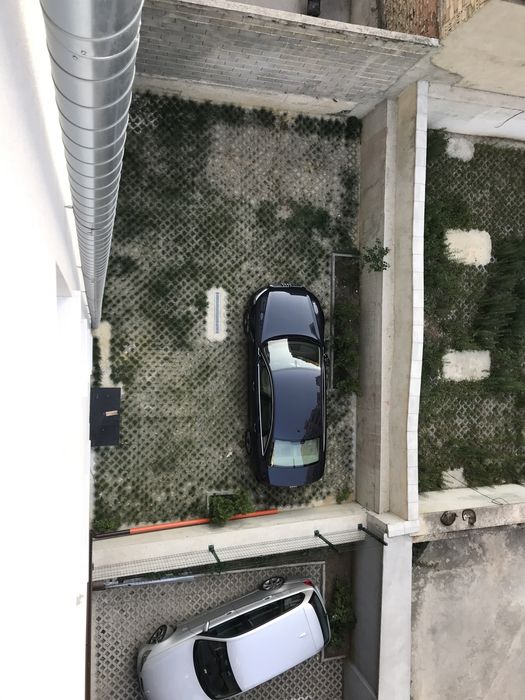 Четиристаен апартамент с 2 гаража