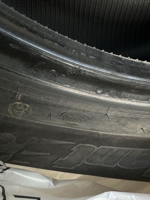 Зимние шины 235/65/17