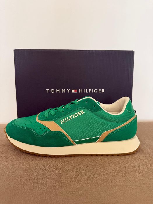 Adidasi Tommy Hilfiger noi, originali, cu eticheta 42