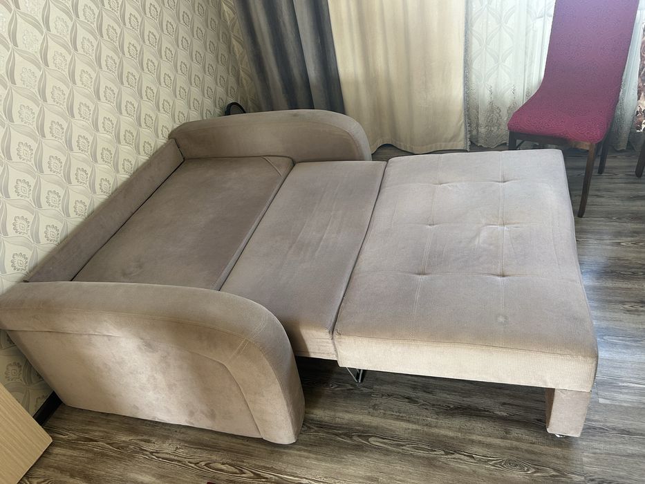 Продаю раскладной диван