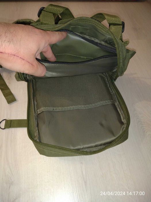 Vând rucsac drumeție 30L, verde