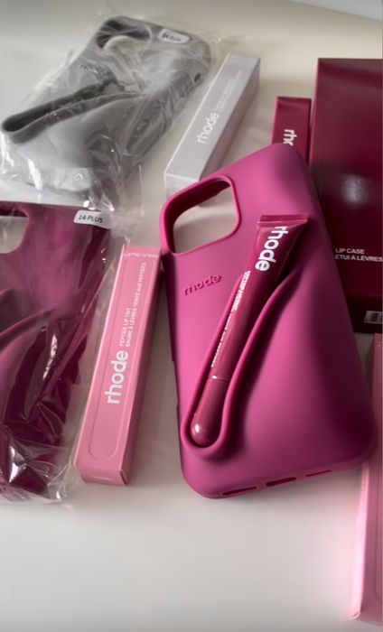 Кейс за iPhone Rhode Hailey Bieber