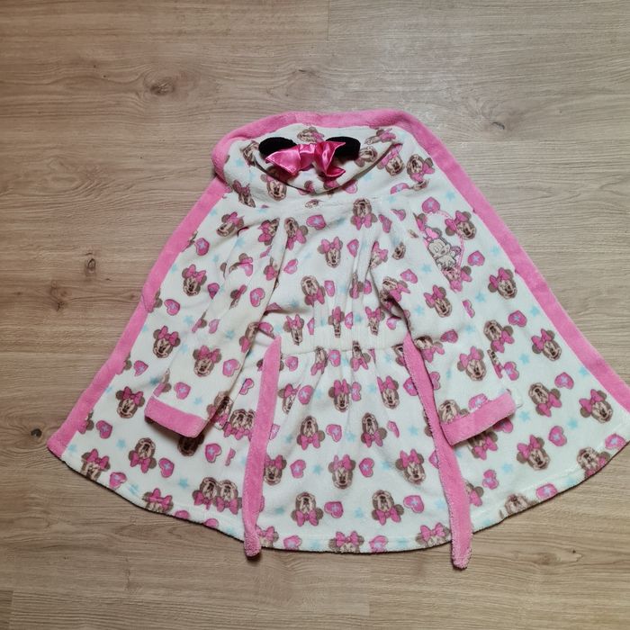 Мек и топъл халат за момиче