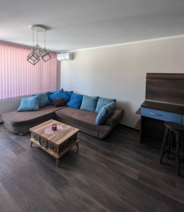 Продава се Двустаен апартамент в Велико Търново, Бузлуджа - 67 кв.м за 1866 €/кв.м - Снимка #1