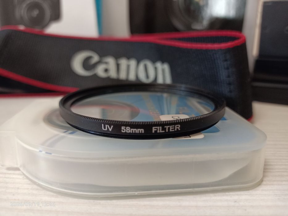 Canon EOS 1100D + 18-55