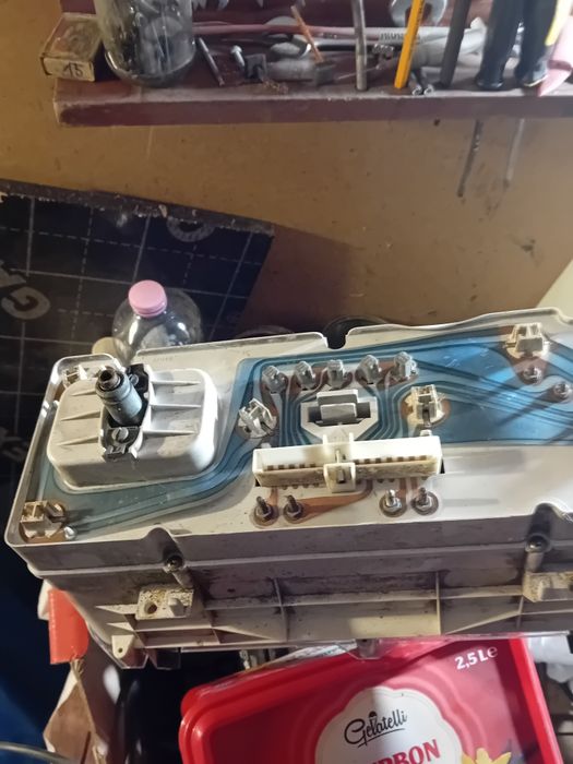 Продавам километра за форд сиера