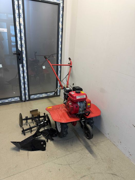Мотофреза бензинова 5.2kW (7.0hp) 2+1 ск. к-т RD-T11+Аксесоар за фрезоване