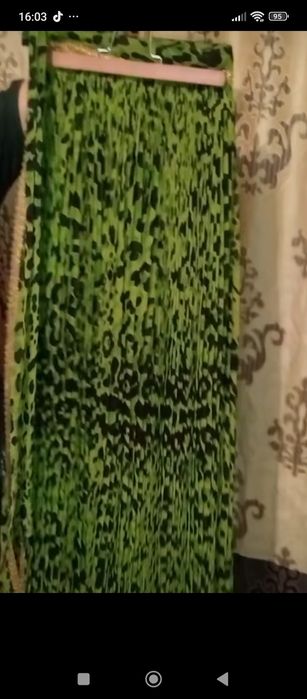 Vând fustă țiganeasca nouă