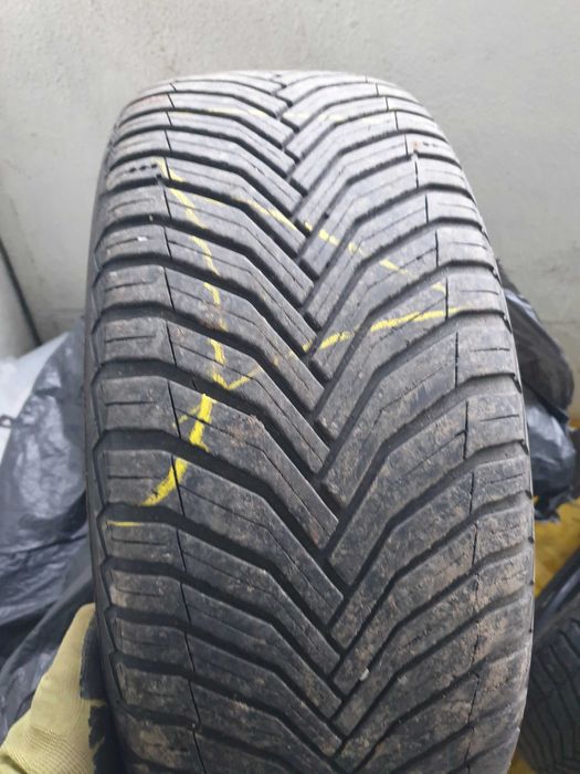 2бр. Всесезонни гуми Michelin 225 45 17 В добро състояние
