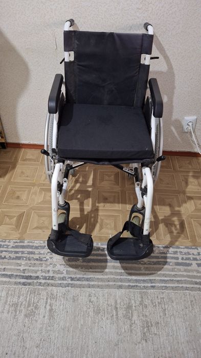 Инвалидная коляска