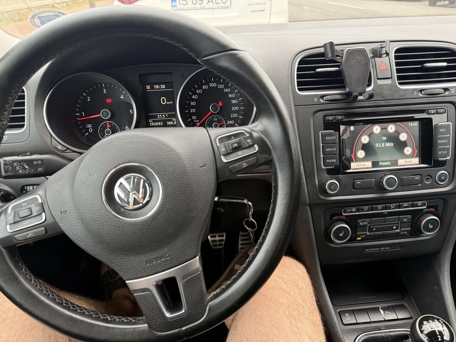 VOLKSWAGEN Golf 2012 — imagine 5