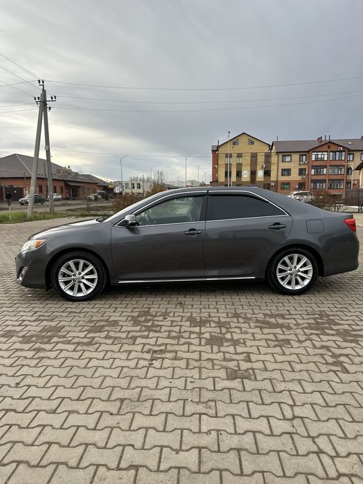 Camry 50 XLE 2014г