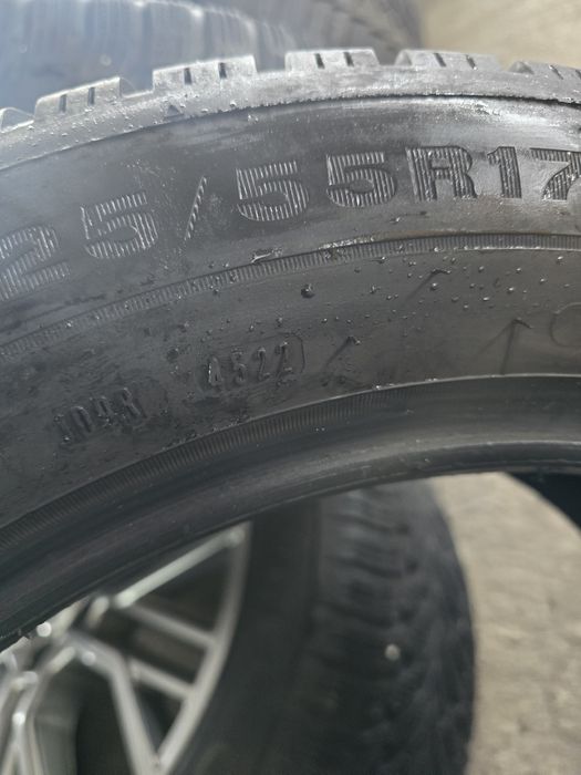 1 Брой Гума 225/55/17 Dunlop 6,8mm 22dot
