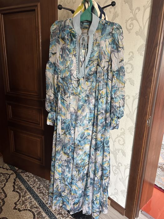 Продам платье цв