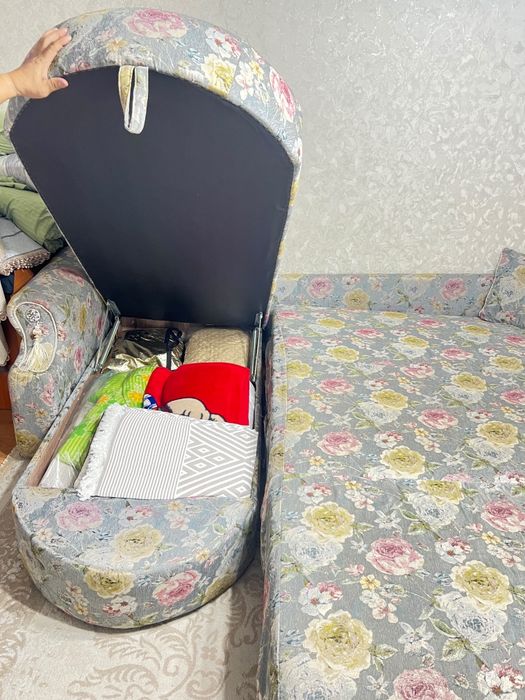 Диван для гостиной