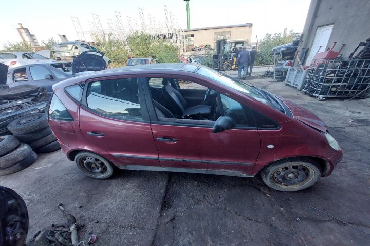 Trager / Calandru Mercedes-Benz A-Class W168