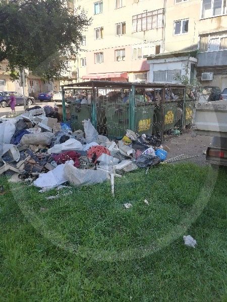 Debarasare  mizerie moloz etc