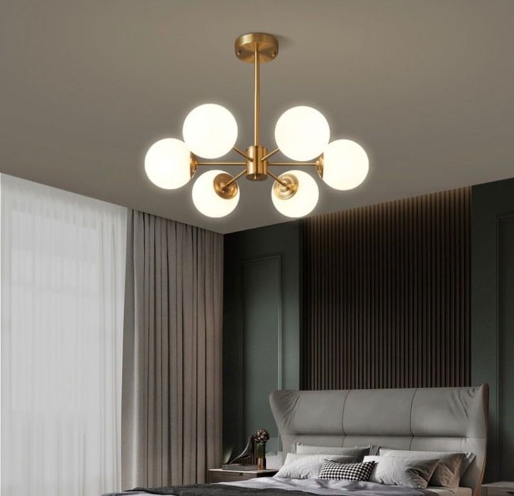 Продам Новую красивую люстру