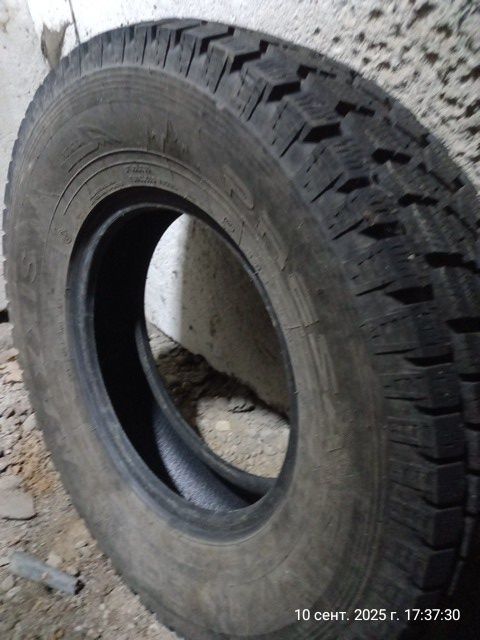 Шины зимние,липучка