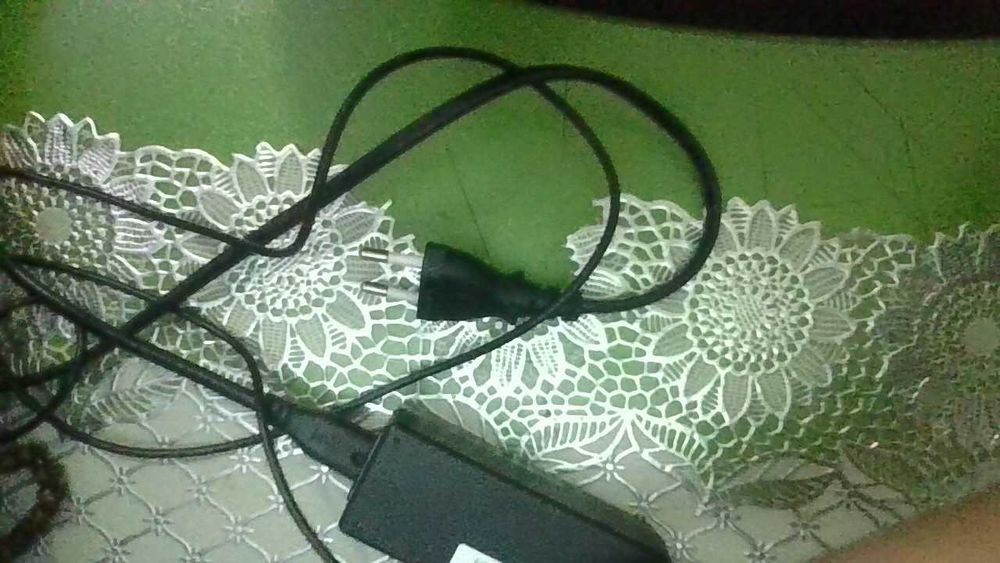Acer zaryadchik blok