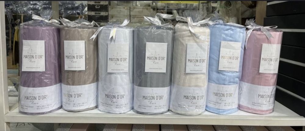 Простыня на резинке и 2 наволочка Maison d’Or  на оптом цене