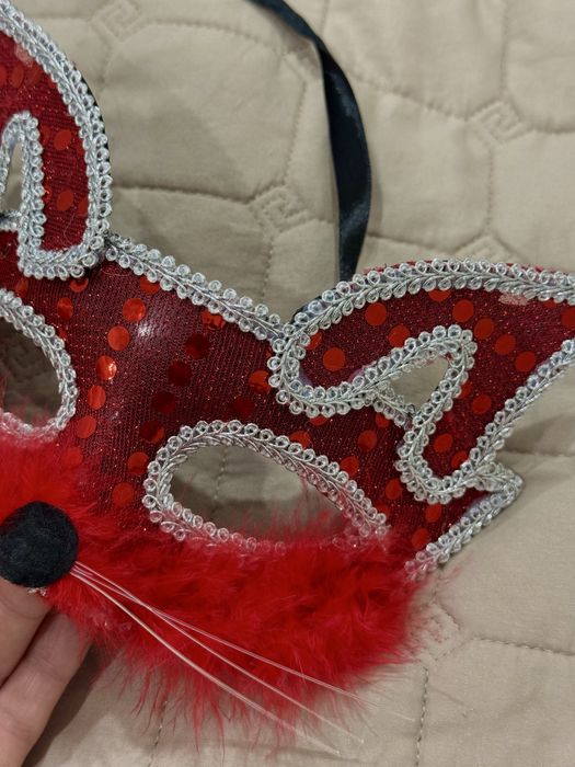 Маска лисы красная