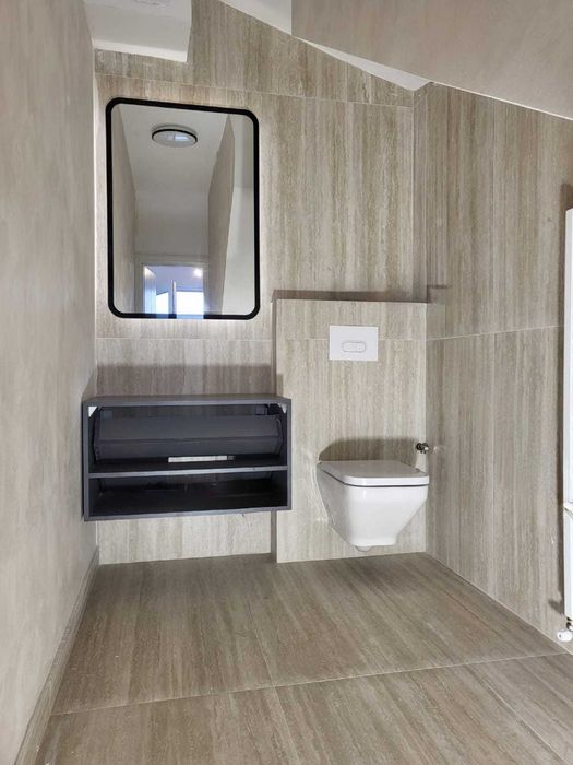 APARTAMENT in CASA+curte 135000EURO Sanpetru,75mp,3 cam,2 bai,BRASOV