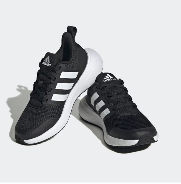 Продам кроссовки Adidas оригинал 40 р