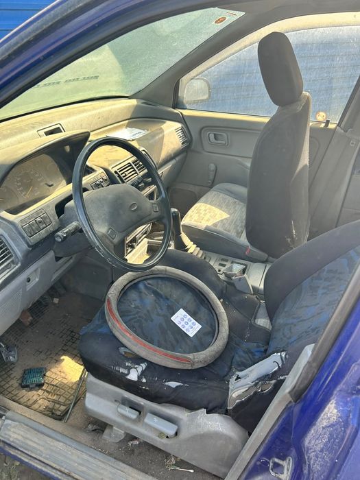 Mitsubishi Space Runner
