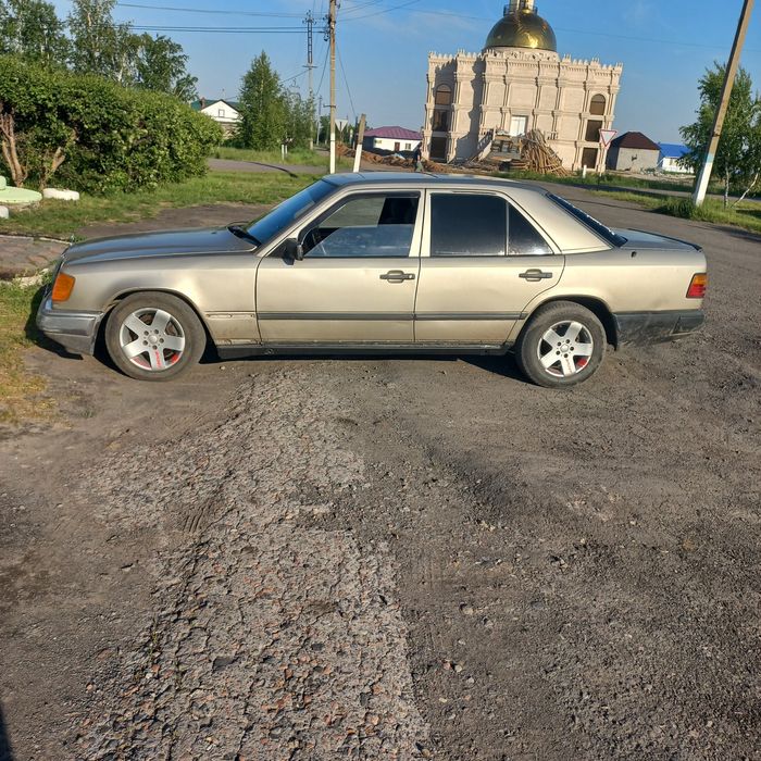 Продам мерс 124. Е200