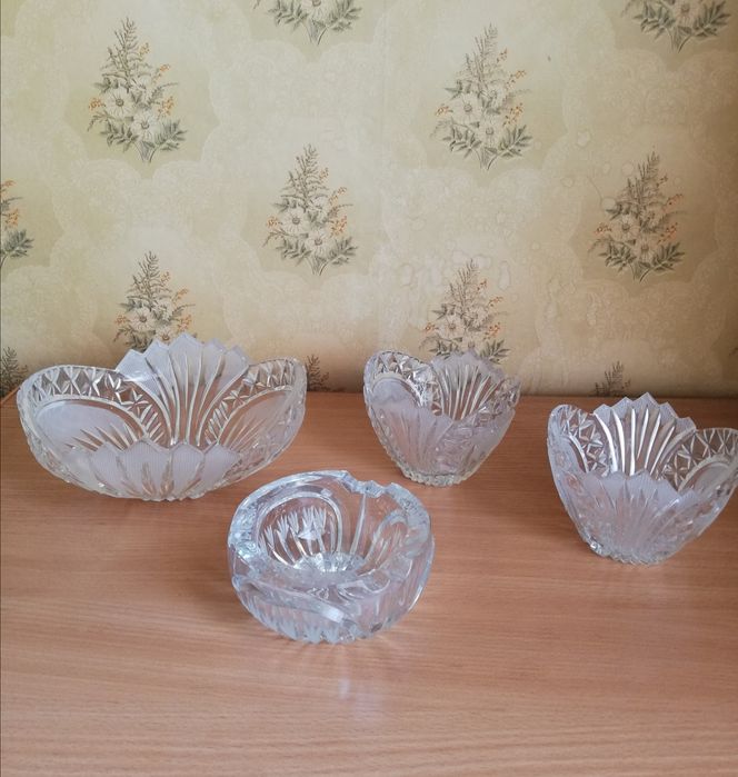 Продам хрустальные салатницы, СМ ФОТО, фруктовницы, пепельница