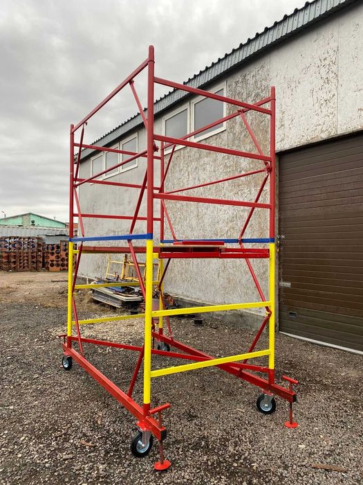 Строительные леса и вышки тура