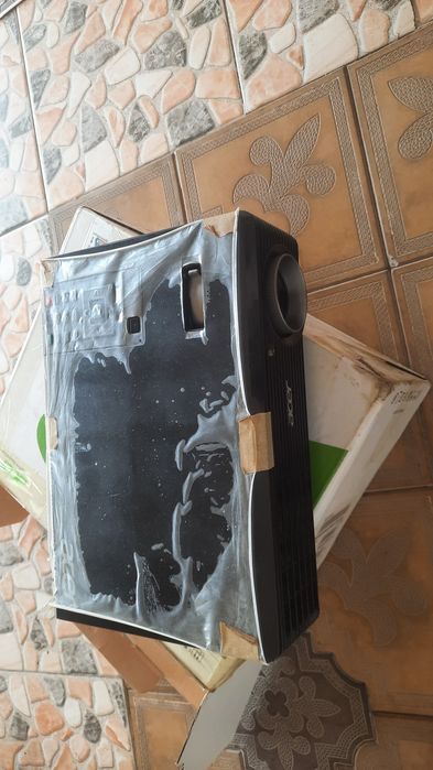 Acer x112 projector