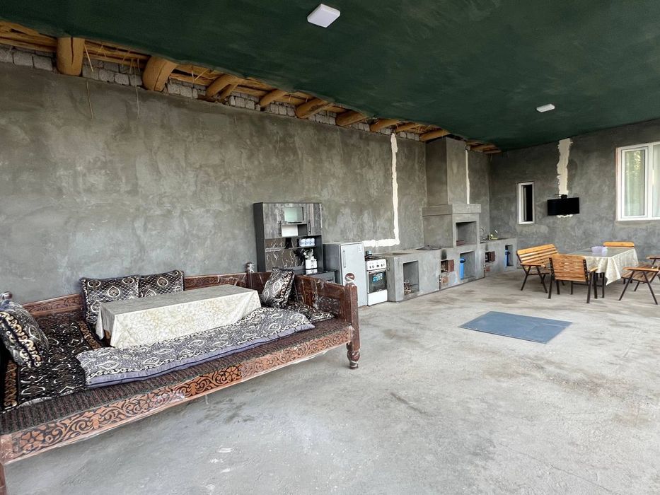 Oqtosh dacha oilaviy hamyonbop dacha