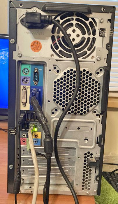 Настолен компютър Acer VERITON M670G