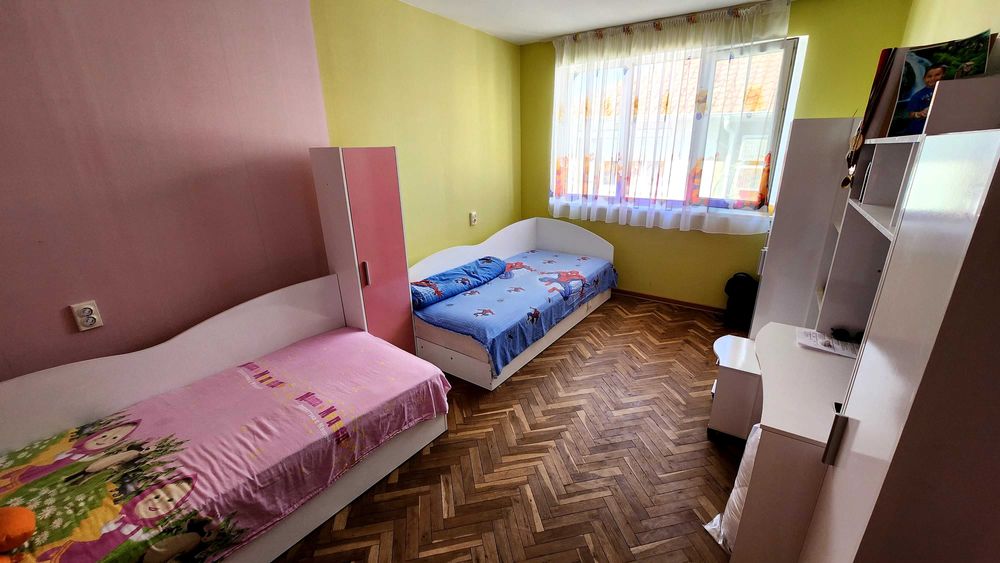 Продава се Къща в Карнобат - 140 кв.м за 656 €/кв.м - Снимка #1