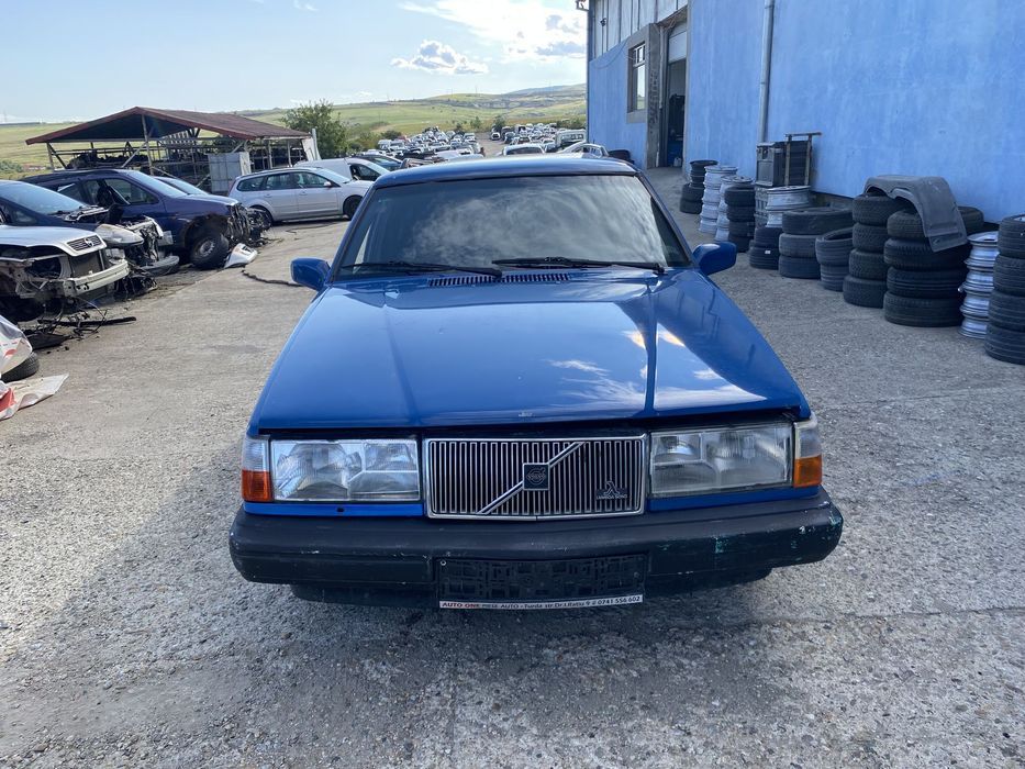 Dezmembrez piese Volvo 940  945 estate