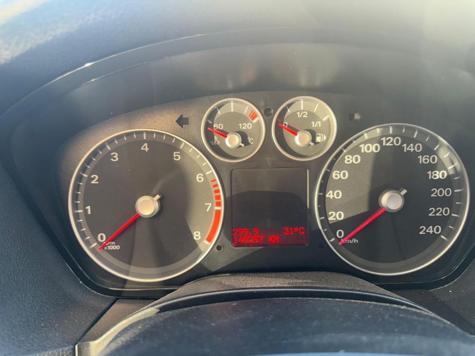 Ford focus 2  km 150.000