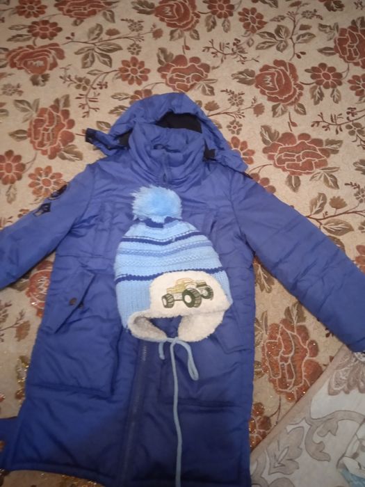 Продам куртку детскую