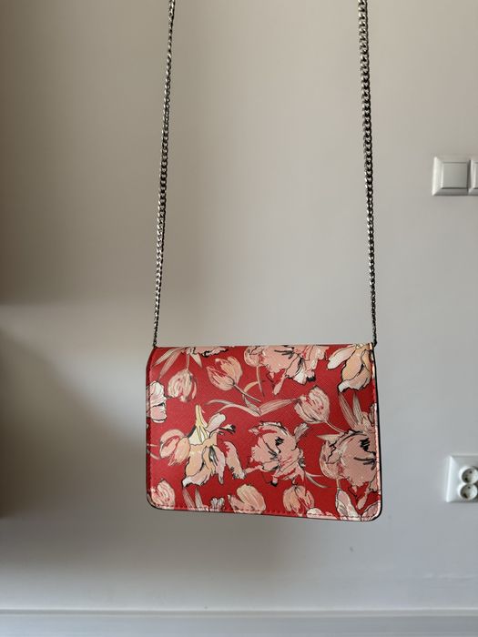 Чанта mango с флорални мотиви